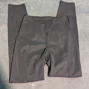 Lululemon pull on dress pants size 4 NWOT